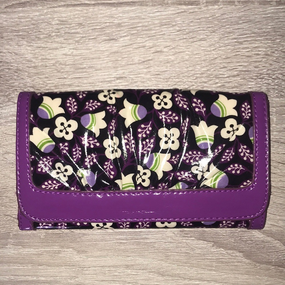 Vera Bradley Frill Collection clutch/wristlet
